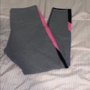 PINK YOGA LEGGINGS